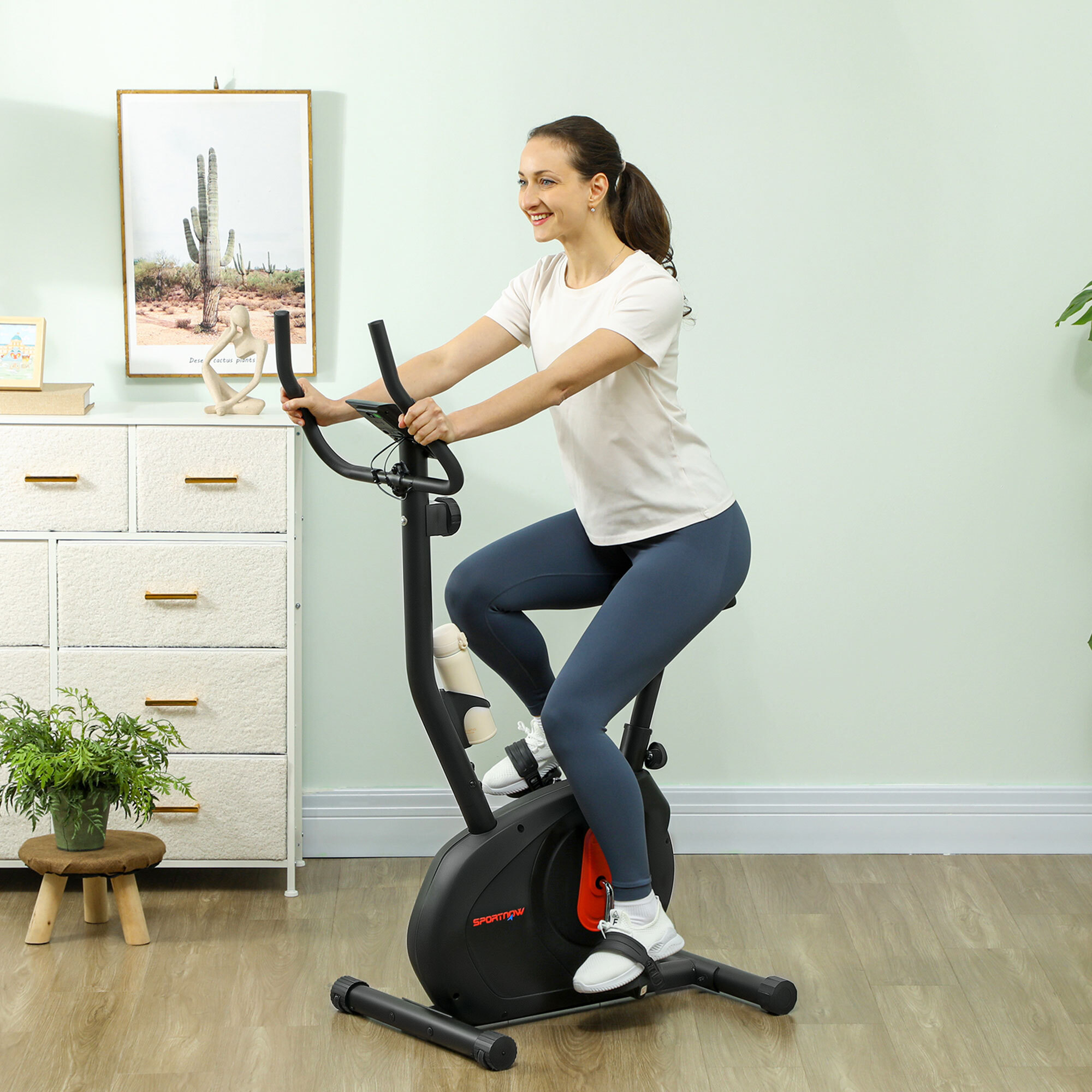 Bicicleta Estática en Casa con Resistencia Magnética Ajustable Bici Estática Silenciosa con Volante Sensor de Frecuencia Asiento Regulable Pantalla LCD y Soporte de Teléfono Carga 100 kg