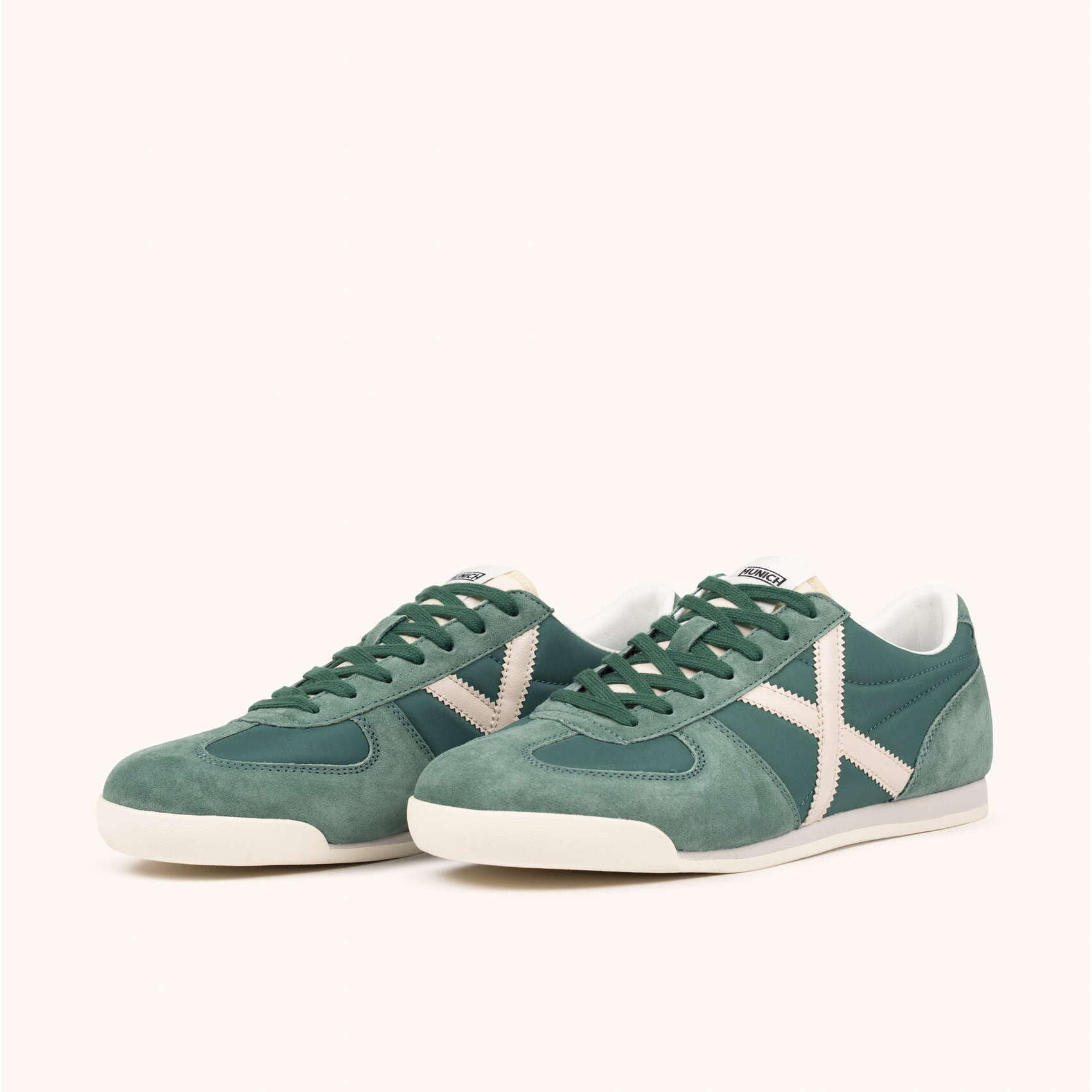 Sneaker Urbana Casual Verde y Crema | MUNICH STEREO 05