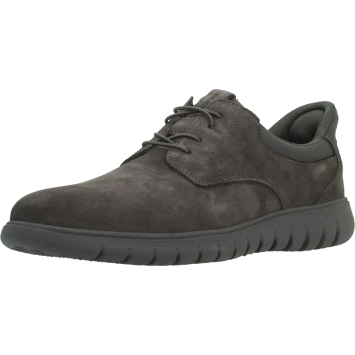 Zapatos de Vestir Hombre de la marca GEOX  modelo U664JA 00022 MARRON