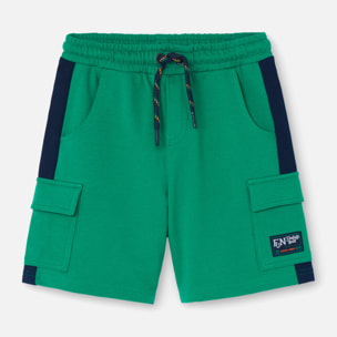 Bermudas para niÃ±o en felpa lisa de color verde, Camiseta