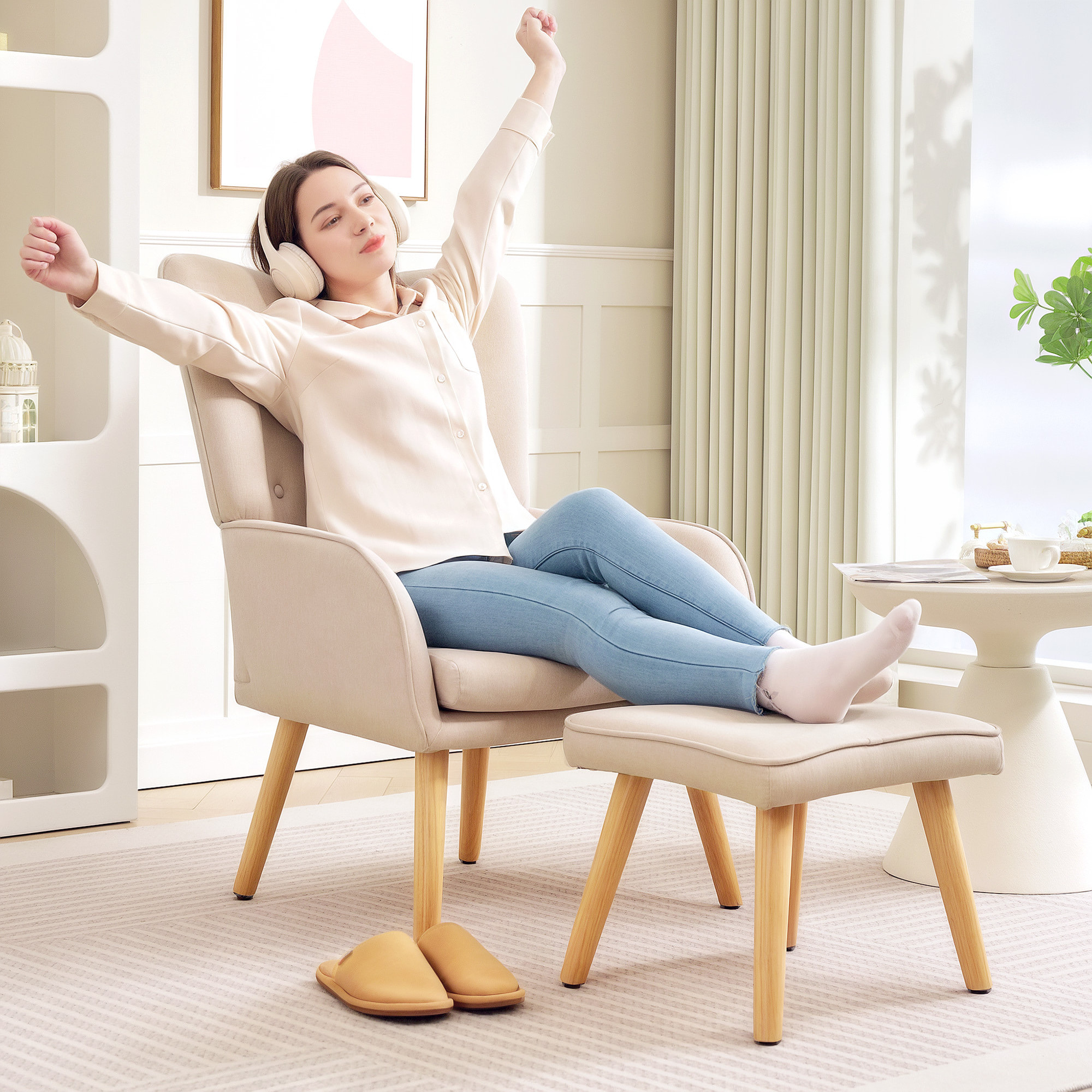 Sillón con Reposapiés Sillón Lectura con Respaldo Alto Capitoné Patas de Madera y Tapizado en Lino Butaca para Salón Dormitorio Oficina Beige