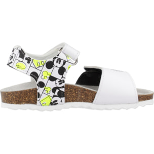 Sandalias Niño de la marca GEOX  modelo B SANDAL CHALKI BOY White