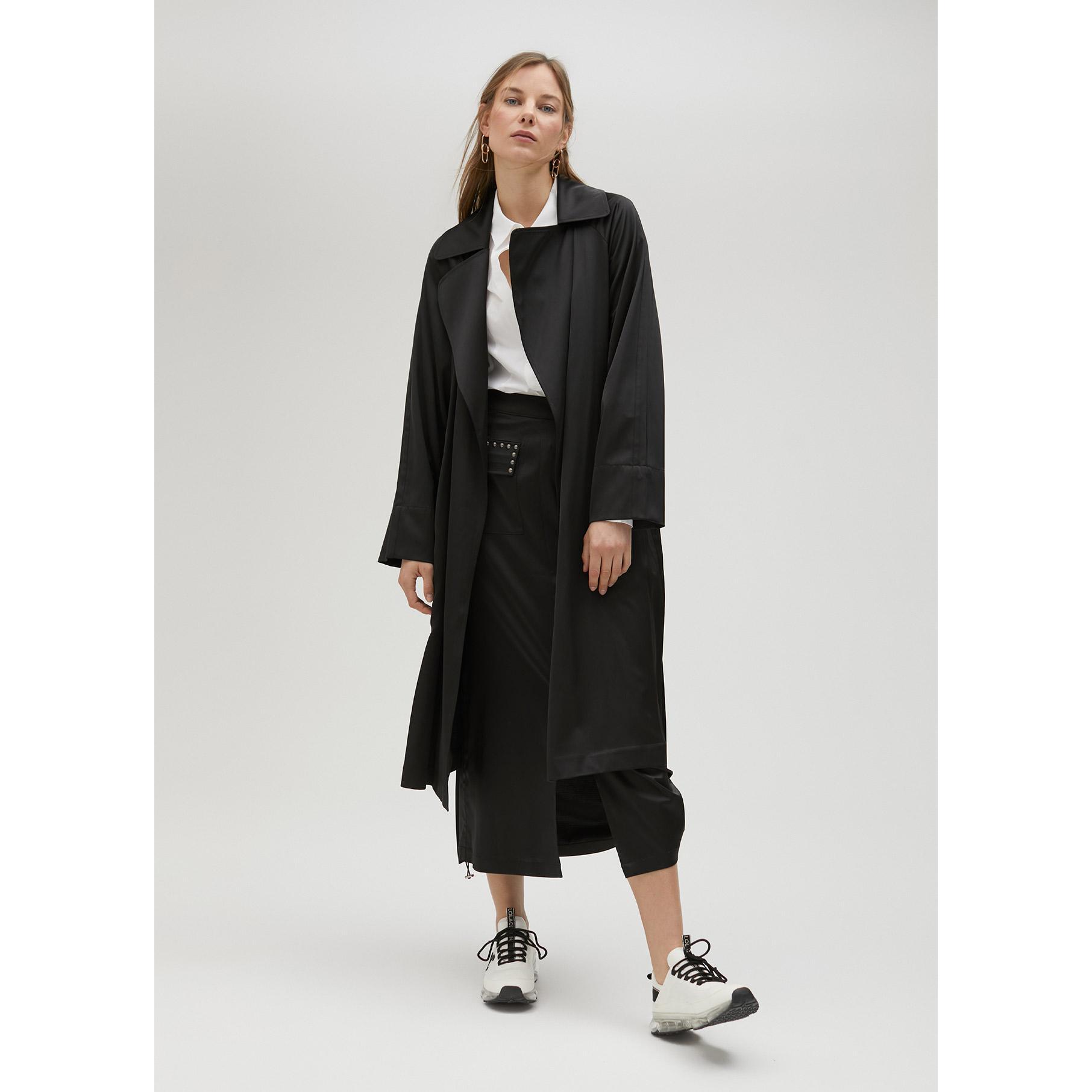 Camicia bianca attillata