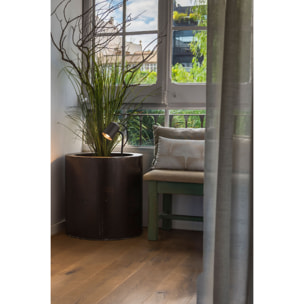 FLOW Aplique con estaca negra