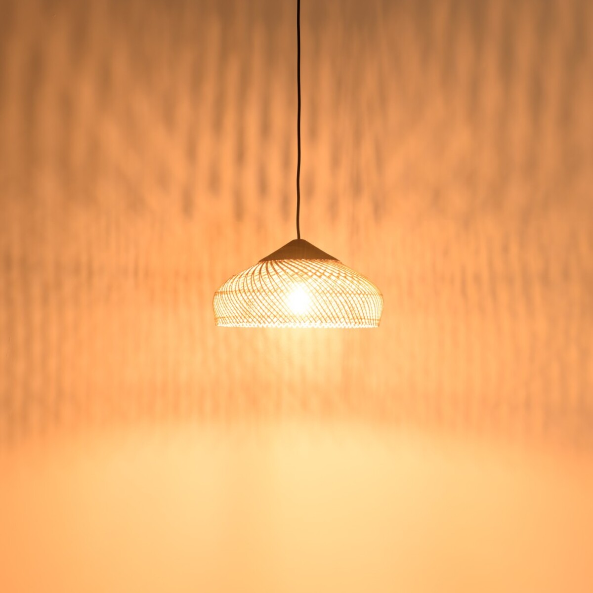 SIXTINE - Suspension 40x40cm en rotin couleur naturelle et teck recyclé