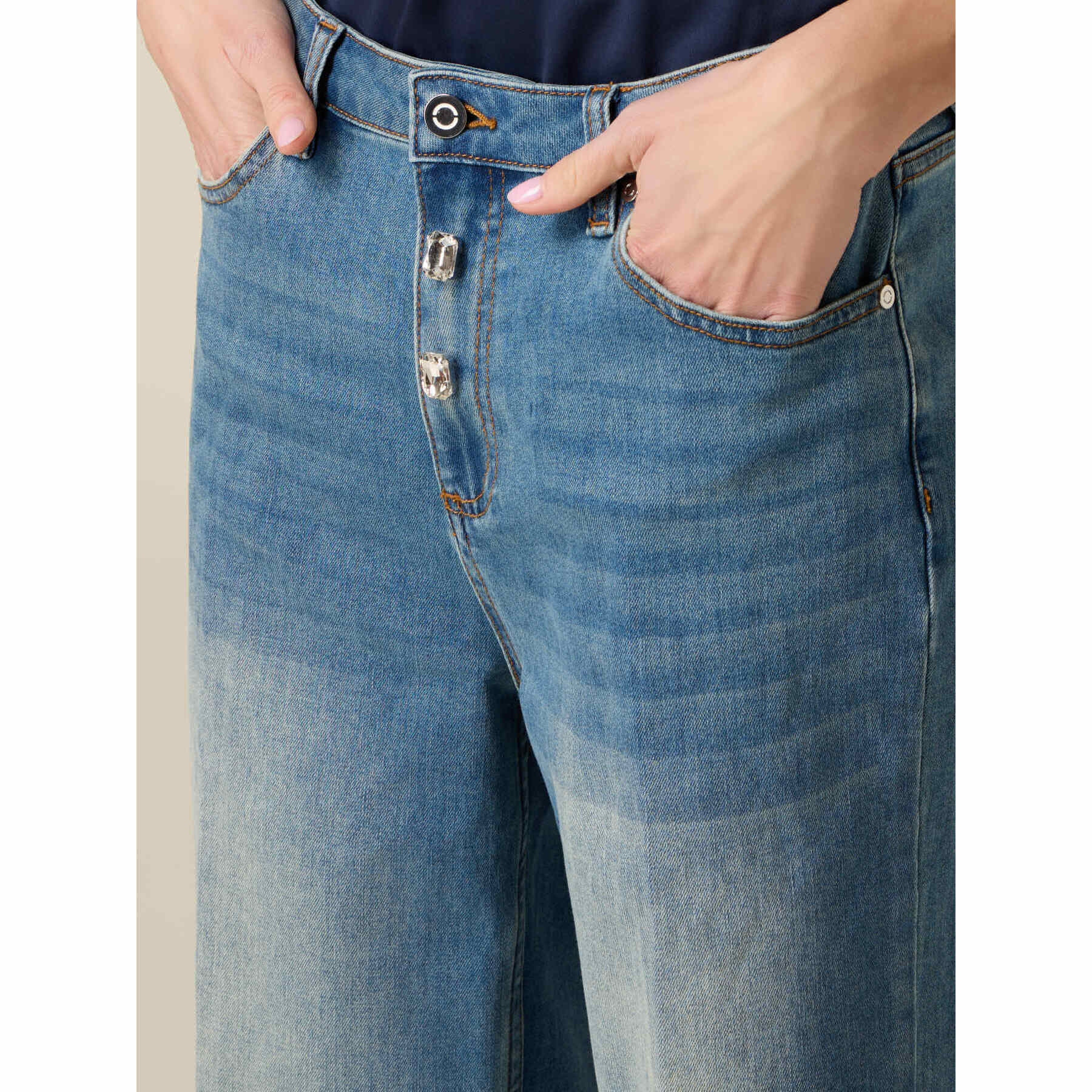 Oltre - Jeans wide leg con castoni - Azzurro