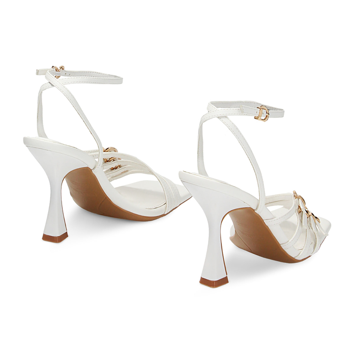 Sandalias con tacón blancos