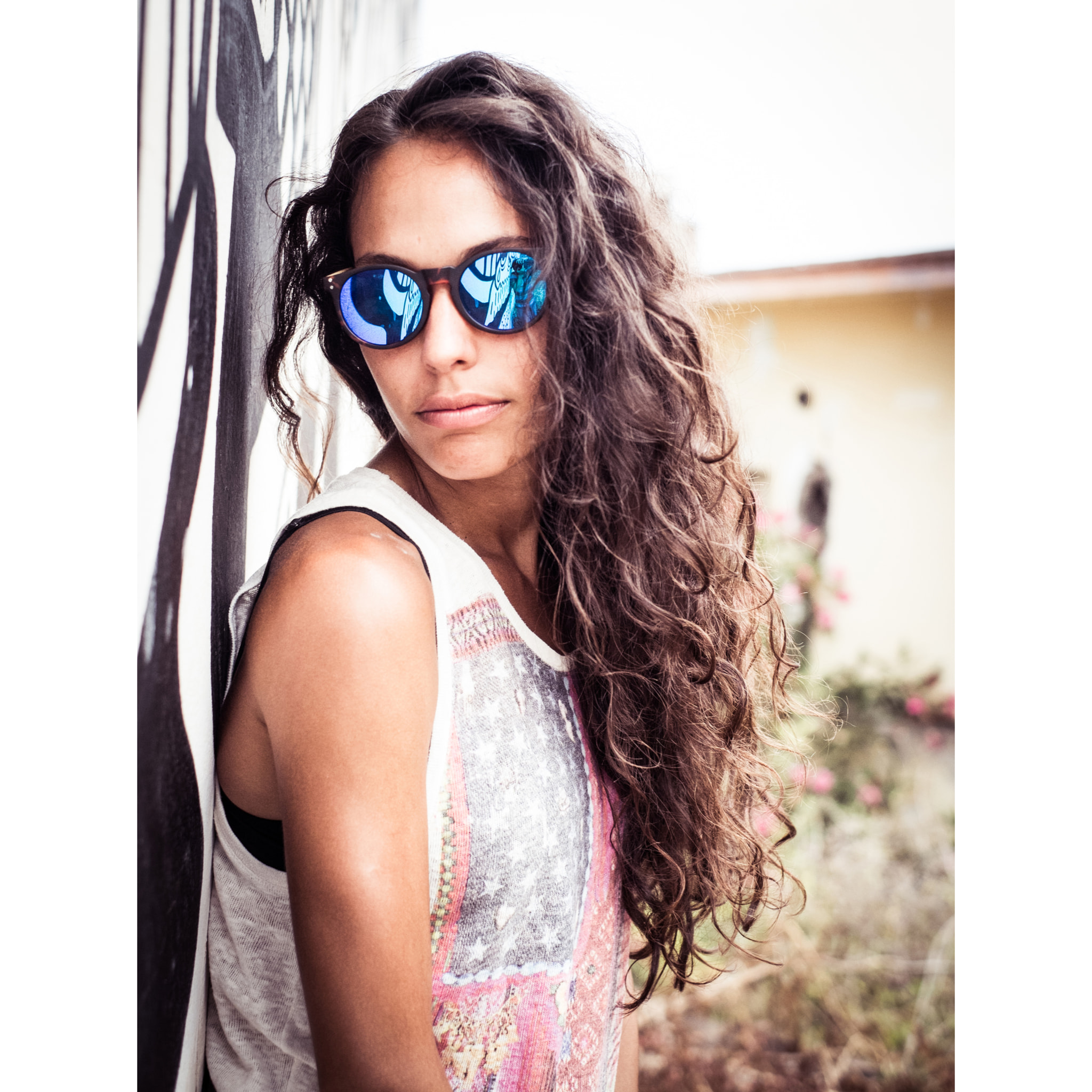 Gafas de sol OCEAN LIZARD WOOD - De brazo de bambú con montura marrón oscuro / Revo azul