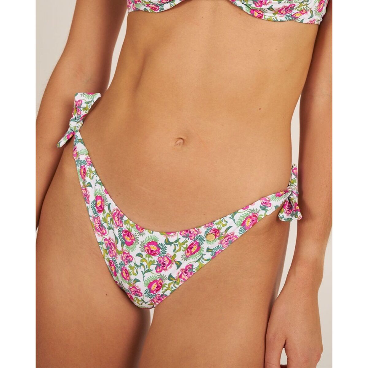 Braga de bikini clásica con lazos y estampado de flores