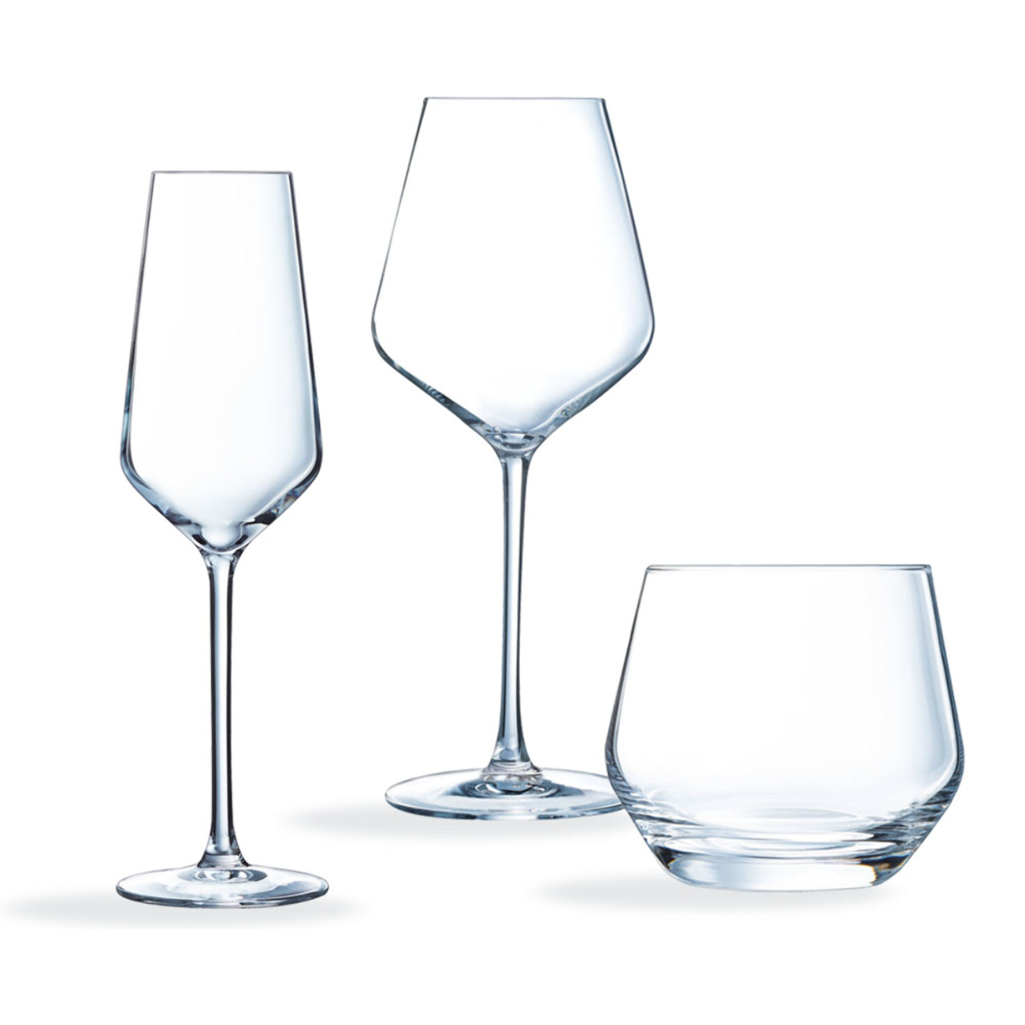 Ensemble 18 verres à pied et gobelets Distinction  - Chef&Sommelier