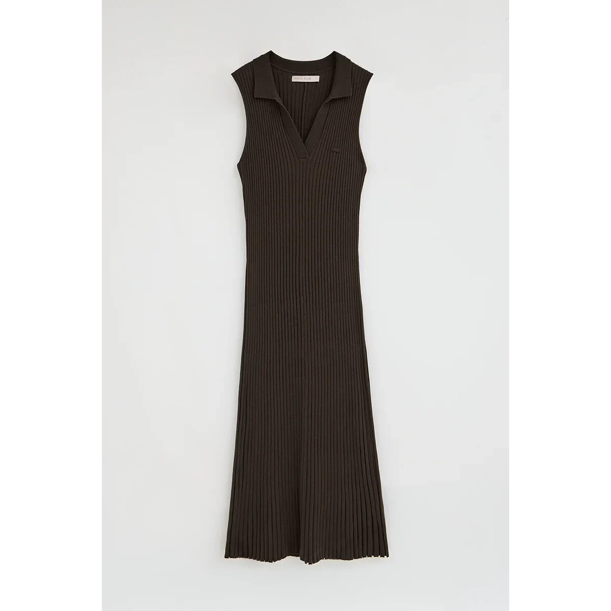 Vestido plisado color chocolate oscuro sin mangas con logo Polo Club