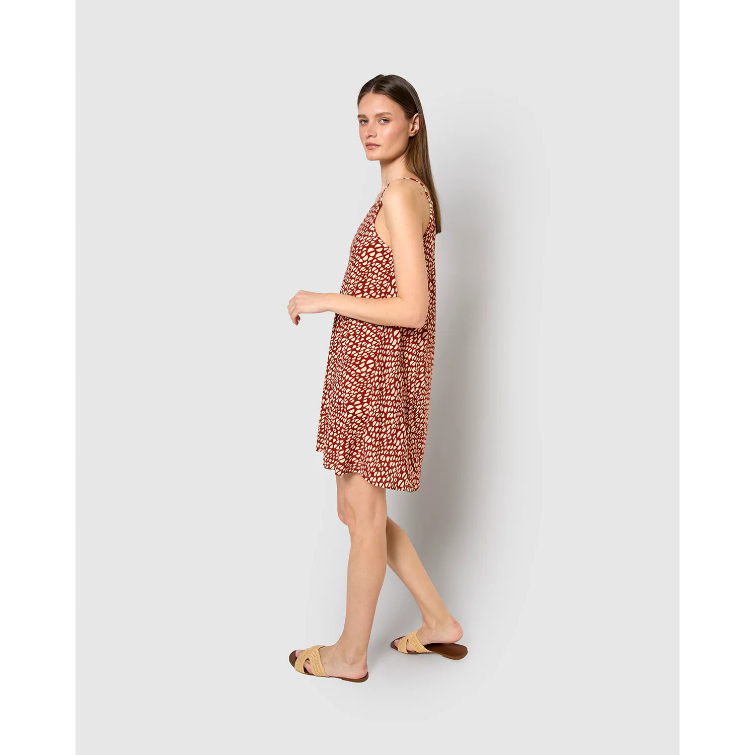 Vestido corto tirantes crepe serum teja