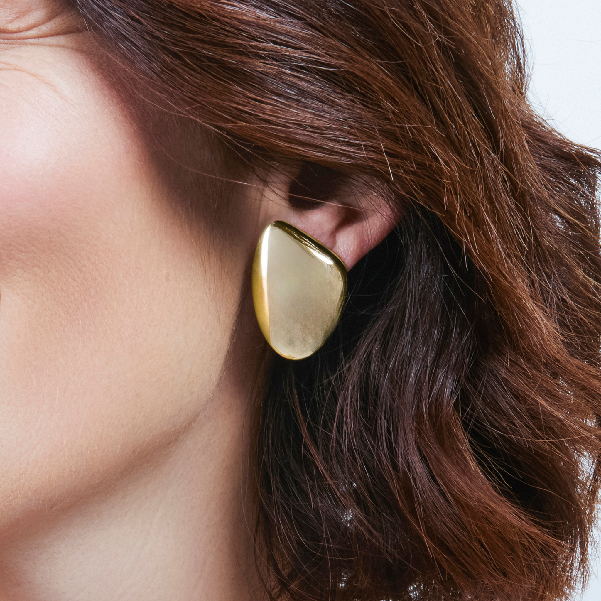 Pendientes Agrulo acabado oro amarillo 18k
