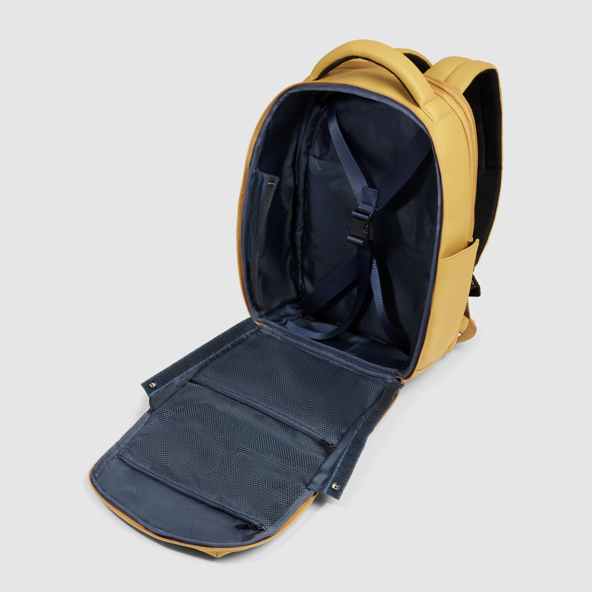 Piquadro Zaino da viaggio resistente all'acqua porta pc 14"