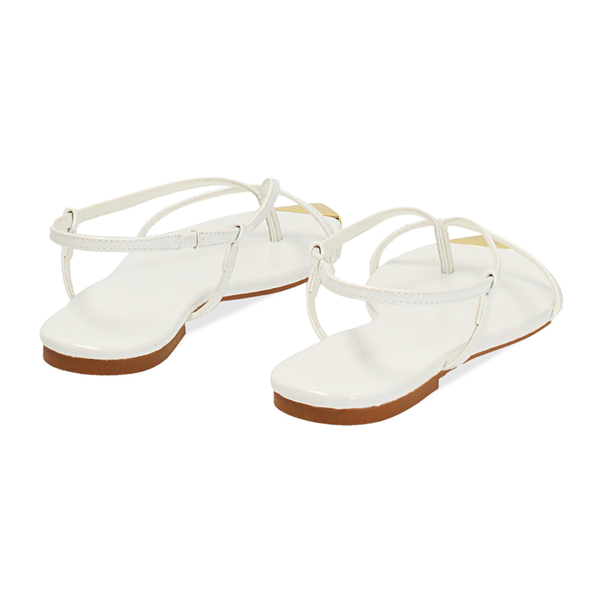 Sandalias planas blancas minimalistas chic