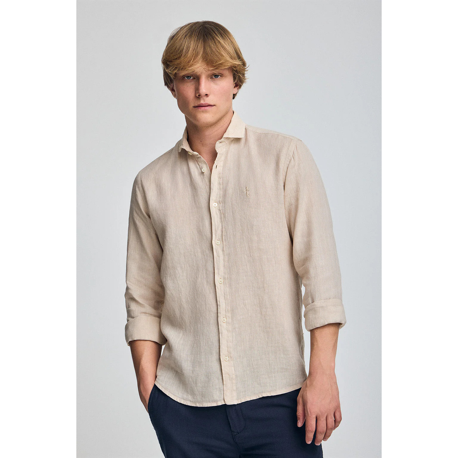 Camicia sabbia in lino tinta in capo con ricamo Rigby Go