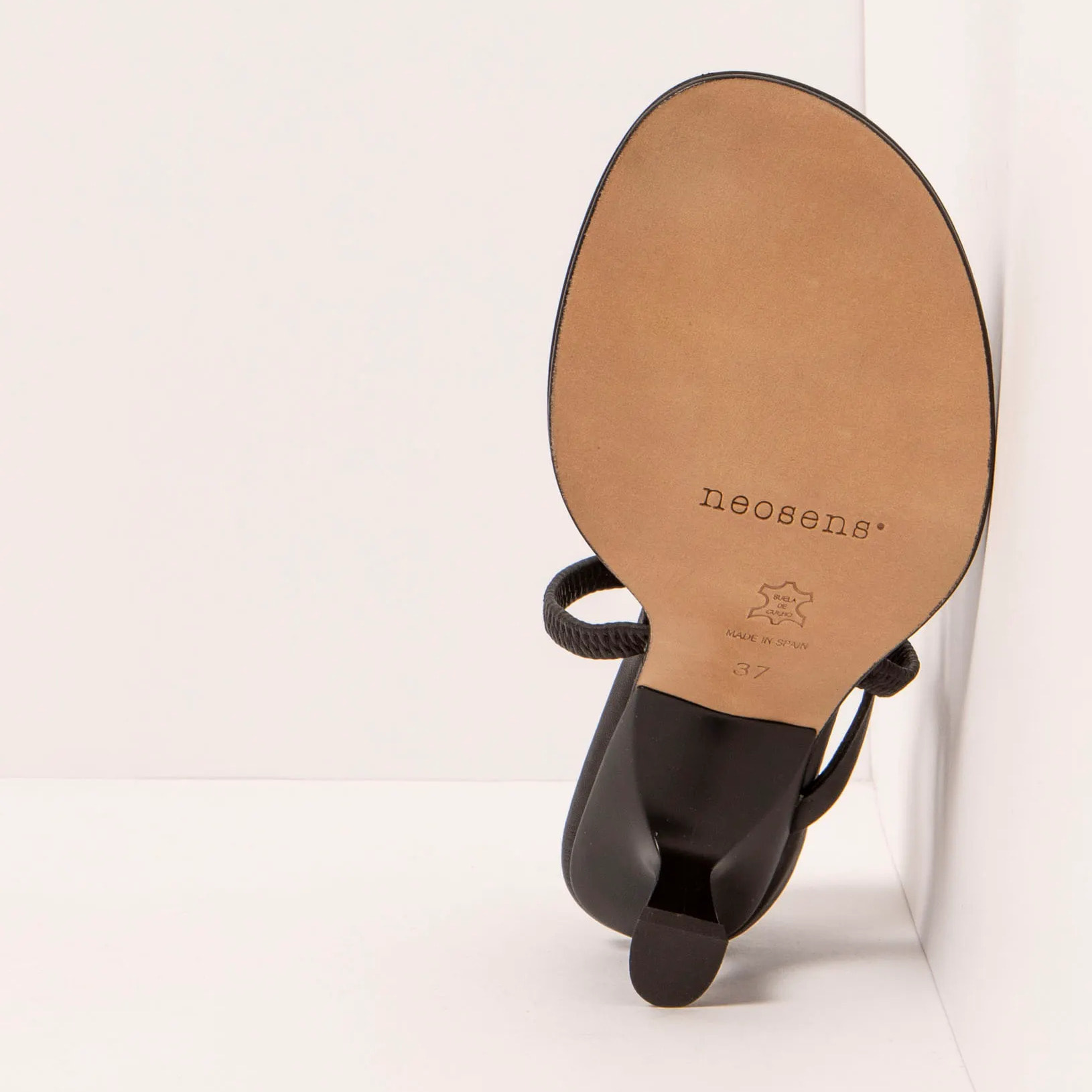 Sandalias S3167 CRISTAL BLACK/ GODELLO color Black