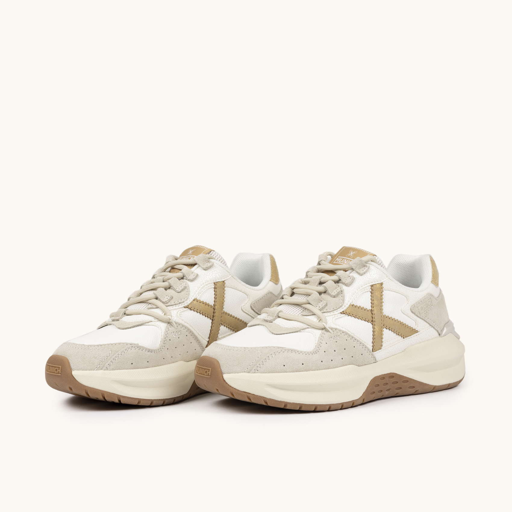 Zapatilla de Diseño Futurista en Tonos Pastel y Arena MUNICH NEXA WMN 23