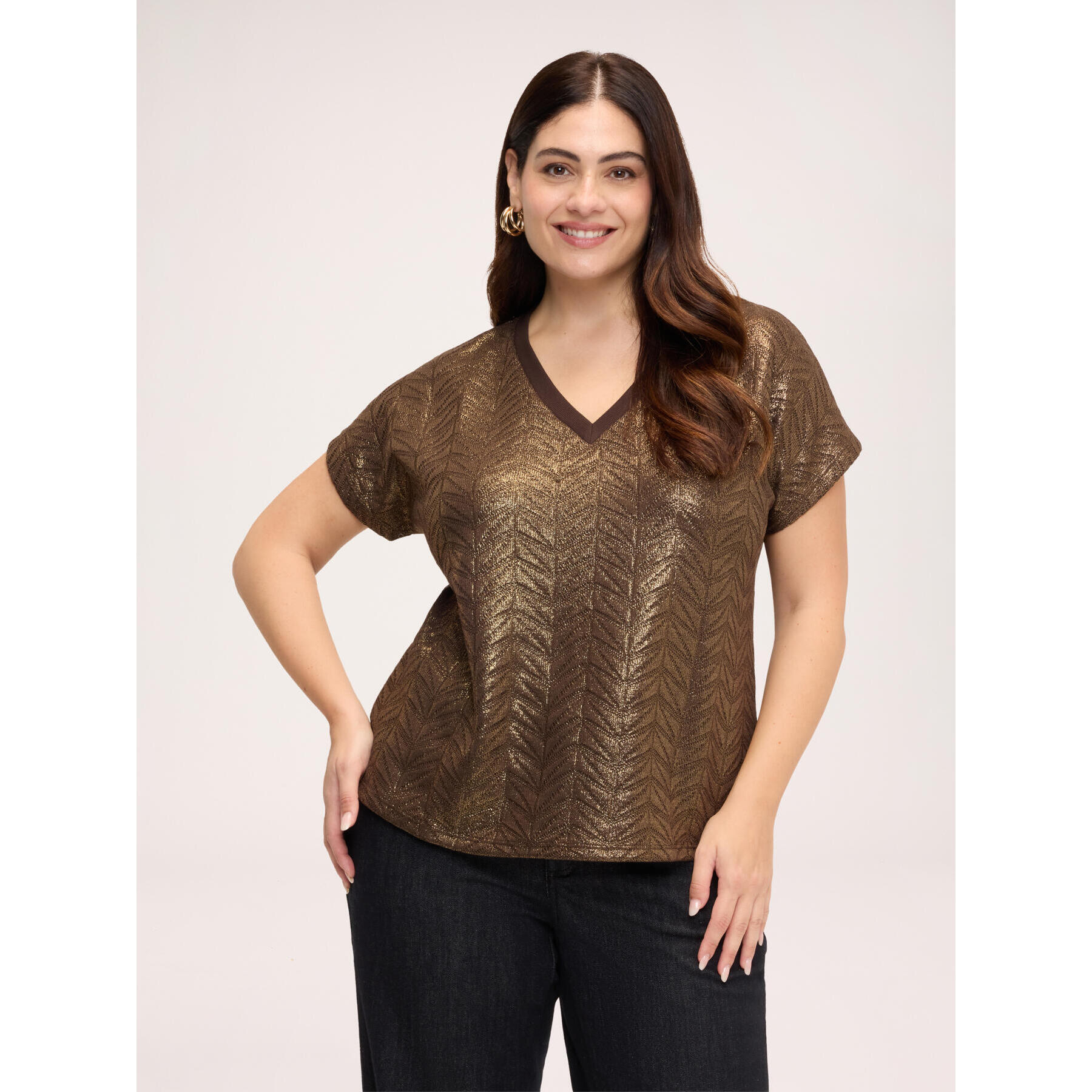 Fiorella Rubino - T-shirt in jersey laminato scollo a V - Marrone