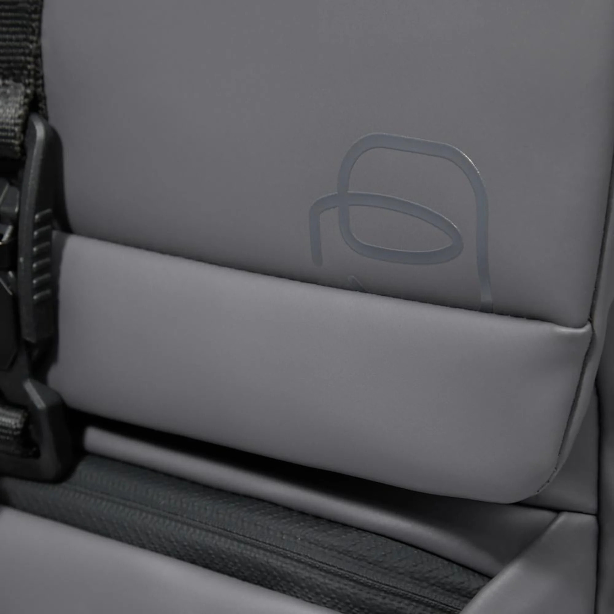 Piquadro Zaino porta pc e iPad® resistente all'acqua con protezioni antiurto e RFID