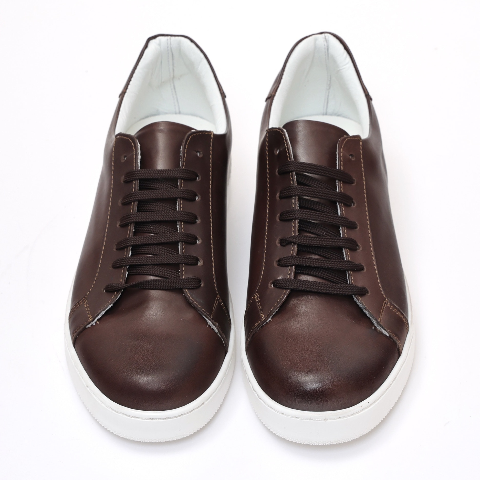 Sneakers stringate in pelle di vitello Marrone