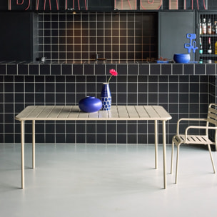 Table de jardin métal 6-8 places. beige. Amelia. 160x90xH72.5cm