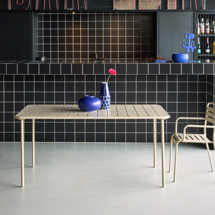 Table de jardin métal 6-8 places. beige. Amelia. 160x90xH72.5cm