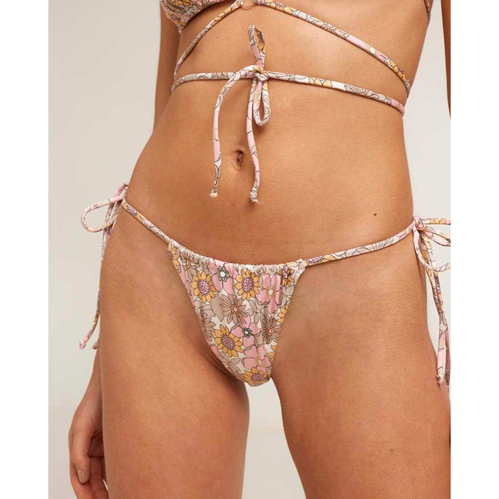 Braga de bikini brasileña con cortina y estampado floral