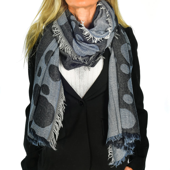 Fular sciarpa con design cerchi doppio risvolto in modal e lana. Made in Italy.