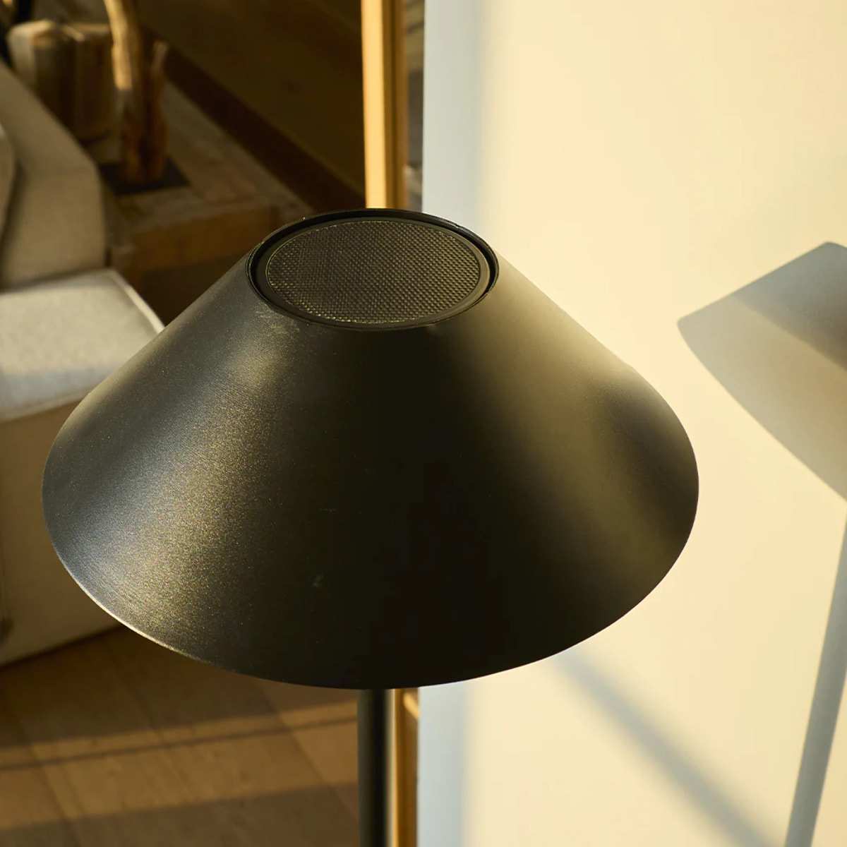 Lampadaire solaire NERIO TALL H150CM