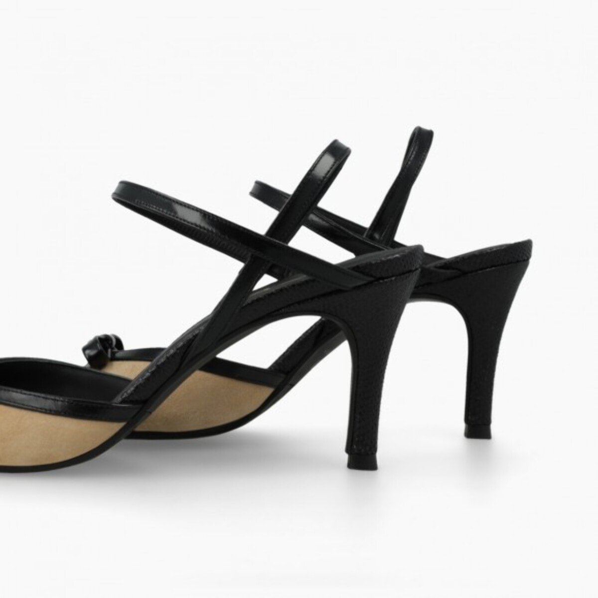 SANDALIAS NEGRAS LUANES