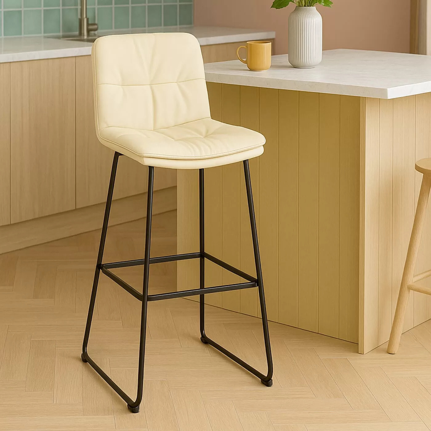 Tabouret de bar Daria simili crème Kare Design
