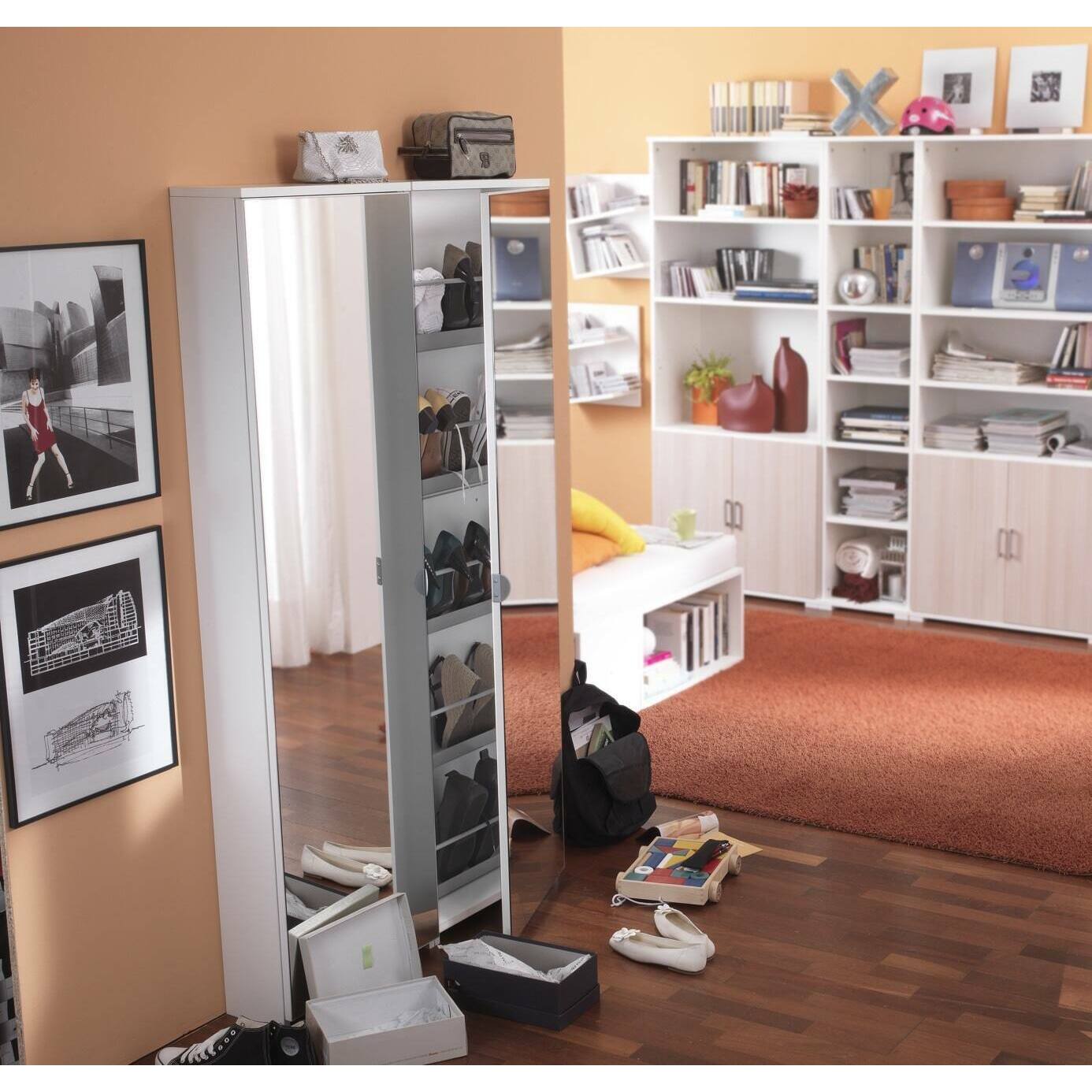 Scarpiera Amonature, Mobile multiuso da ingresso con anta a specchio , Armadio moderno portascarpe a 5 ripiani, 100% Made in Italy, 50x18h178 cm, Bianco