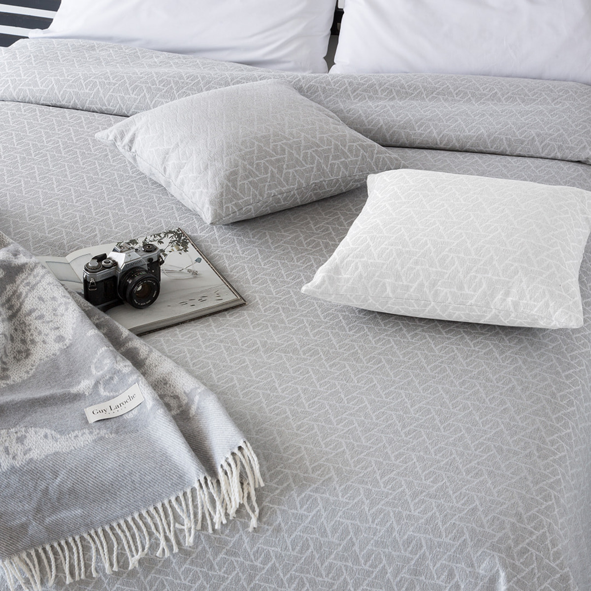 Jeté de lit jacquard BRENTA-C - blanc