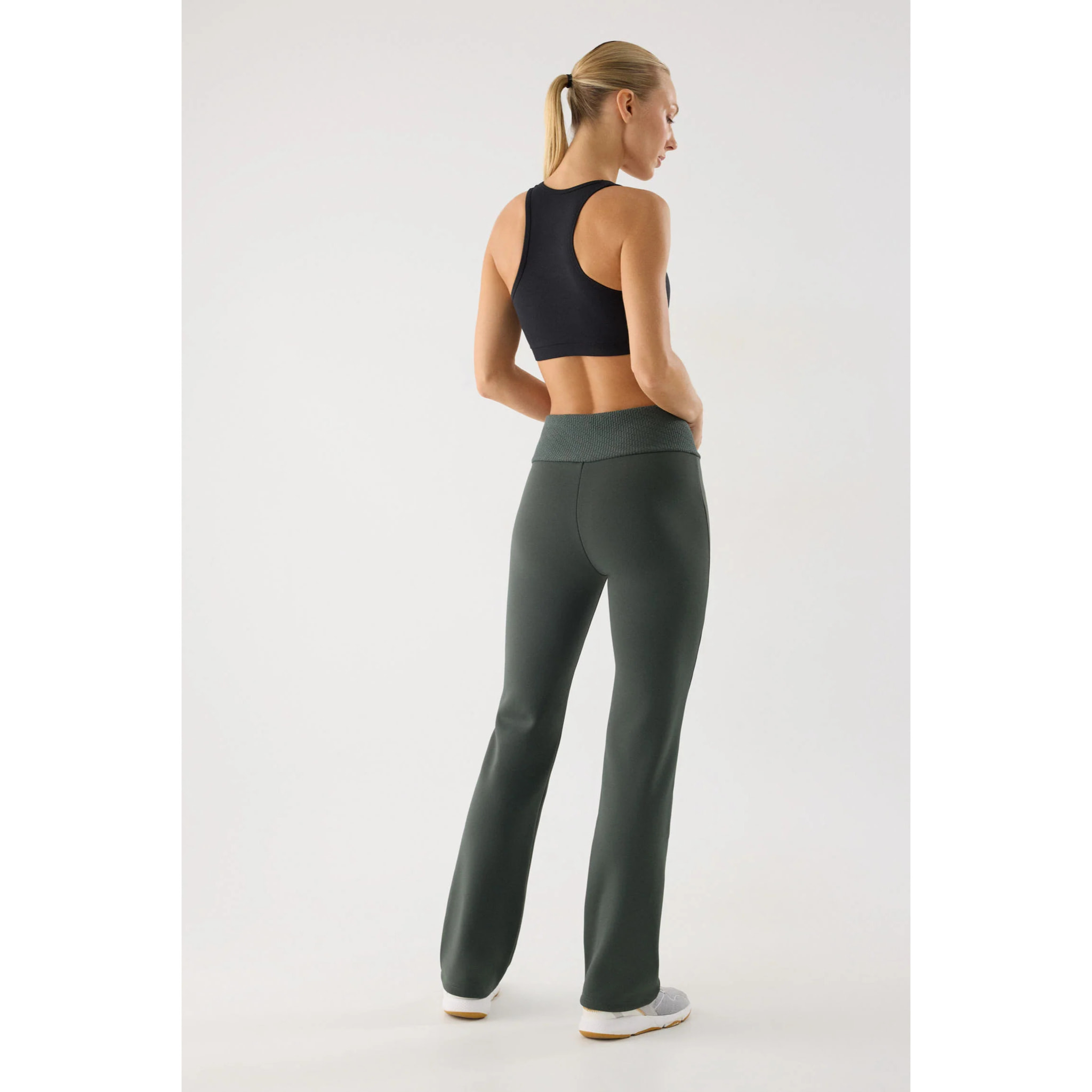 Pantalone sportivo flare