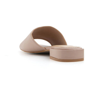 Ciabatta glossy con fascia ampia - NUDE