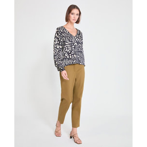 Blusa stampata con maniche a sbuffo e scollo a V