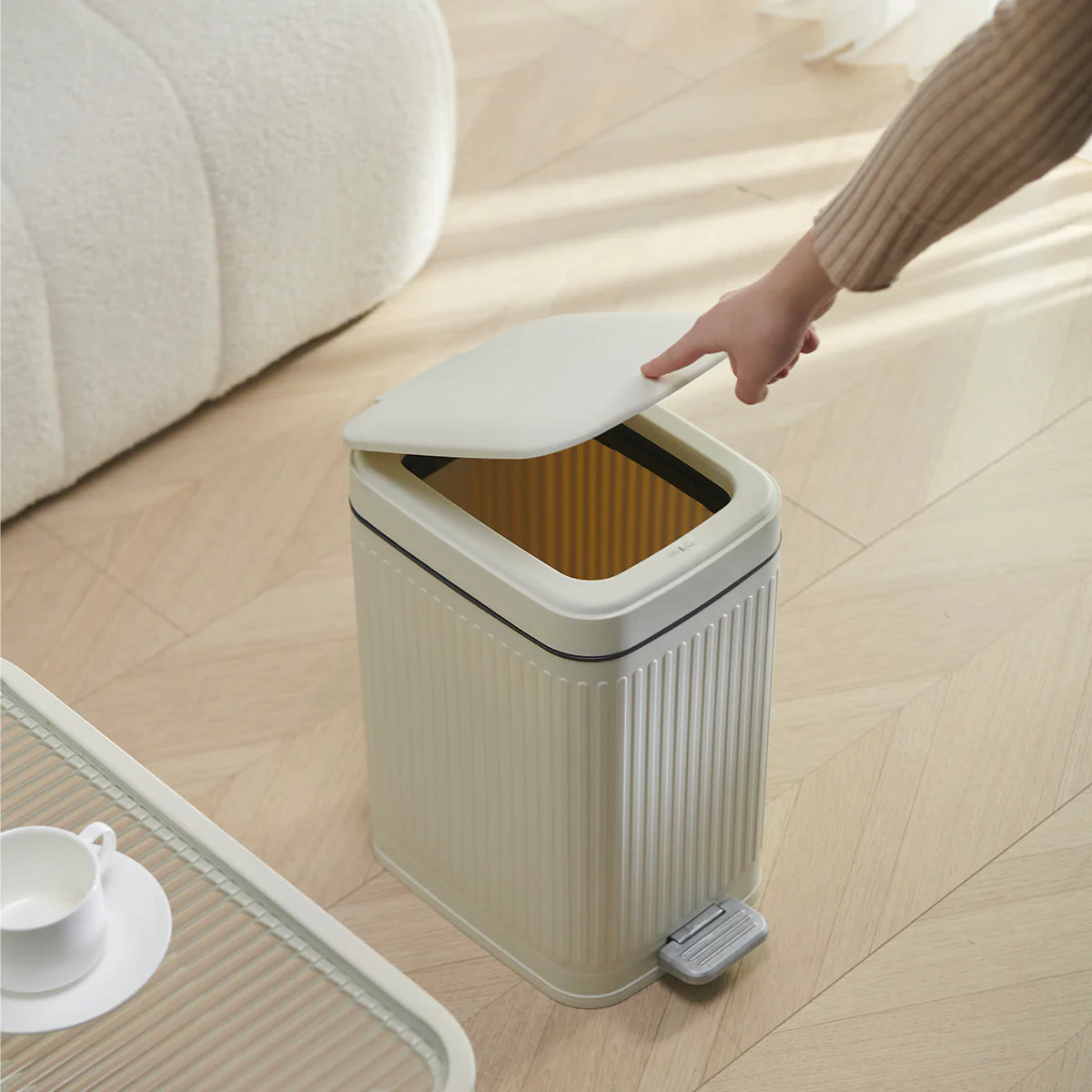 Poubelle à pédale AURA 10 L