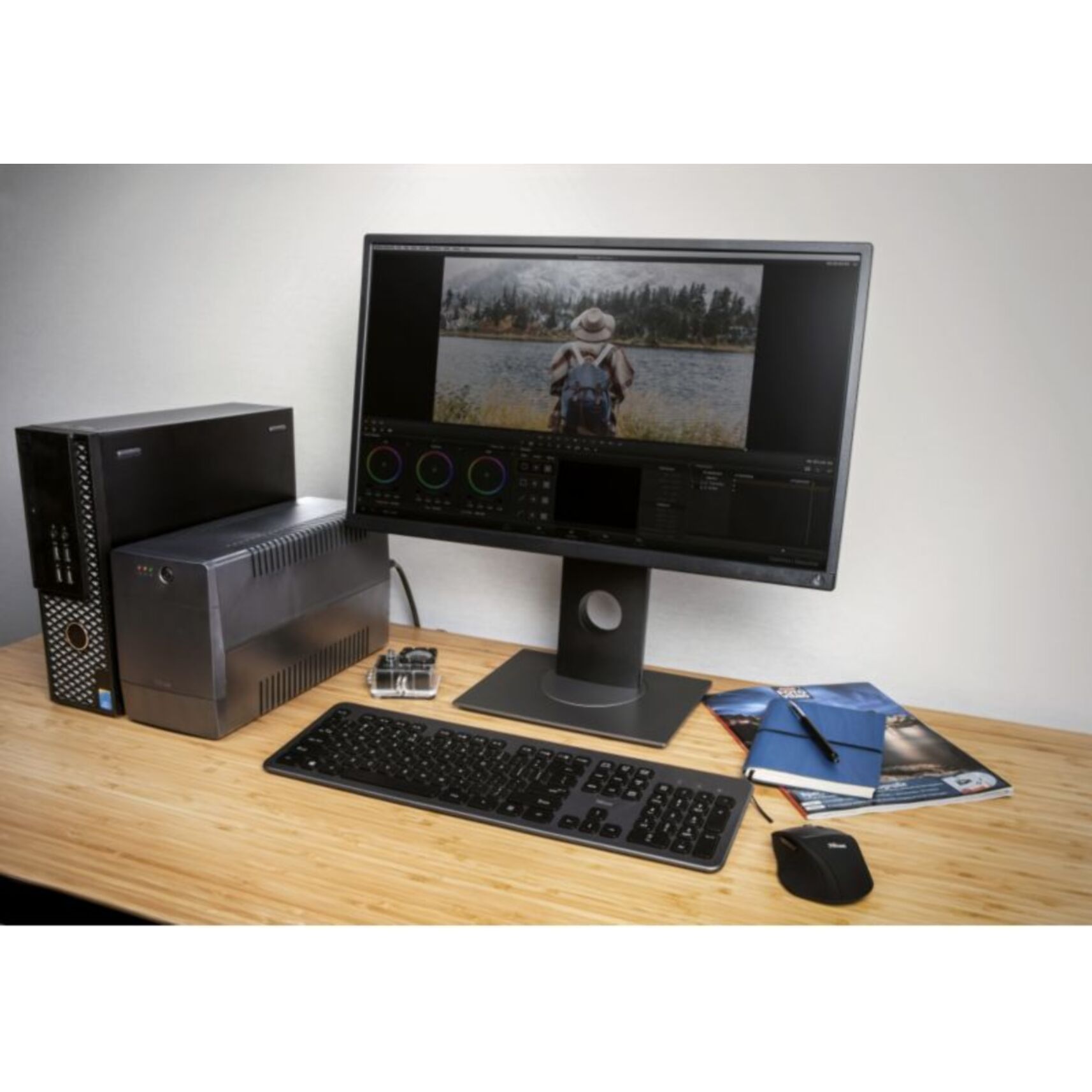 Onduleur TRUST Paxxon 1500 VA 4 prises
