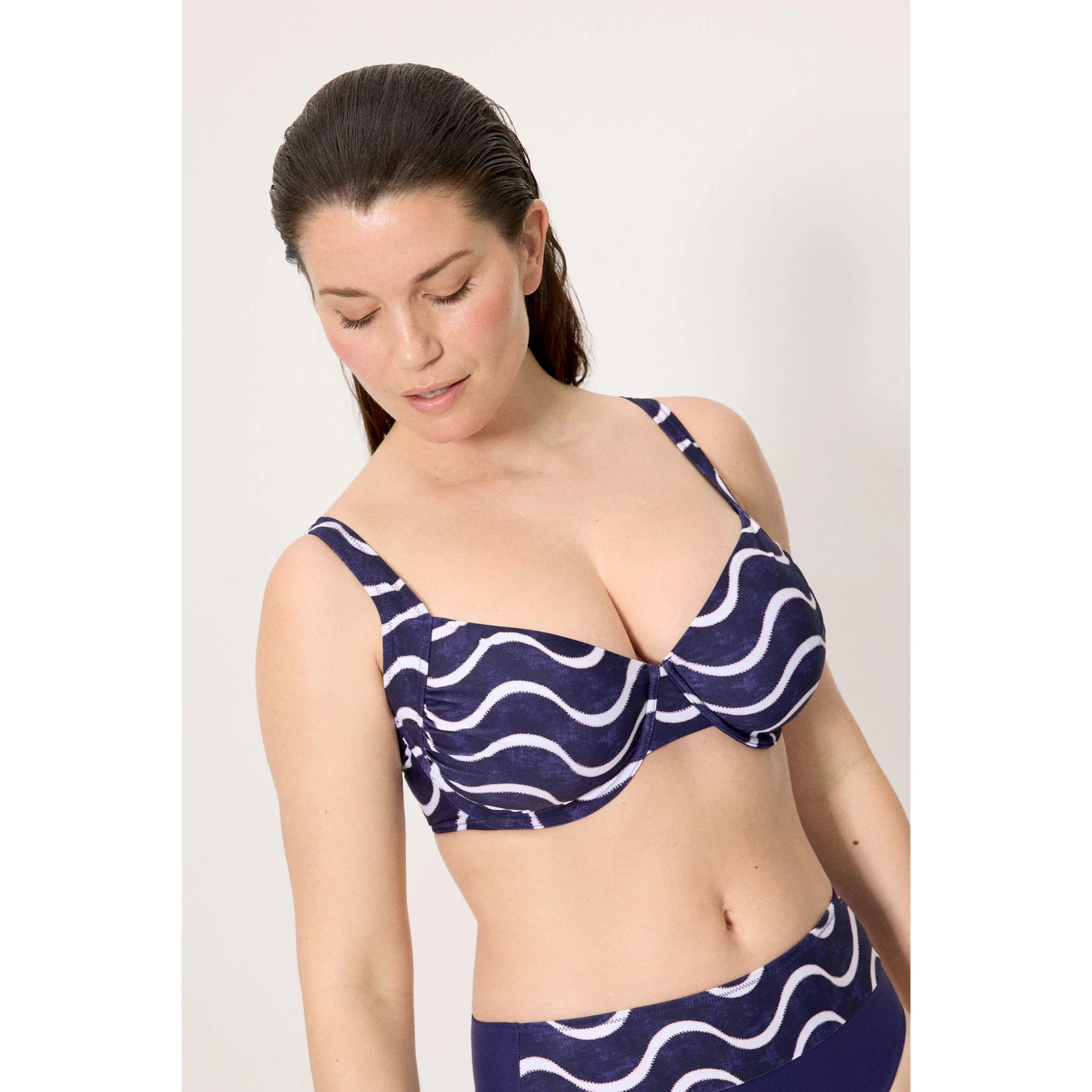 Top bikini contenitivo