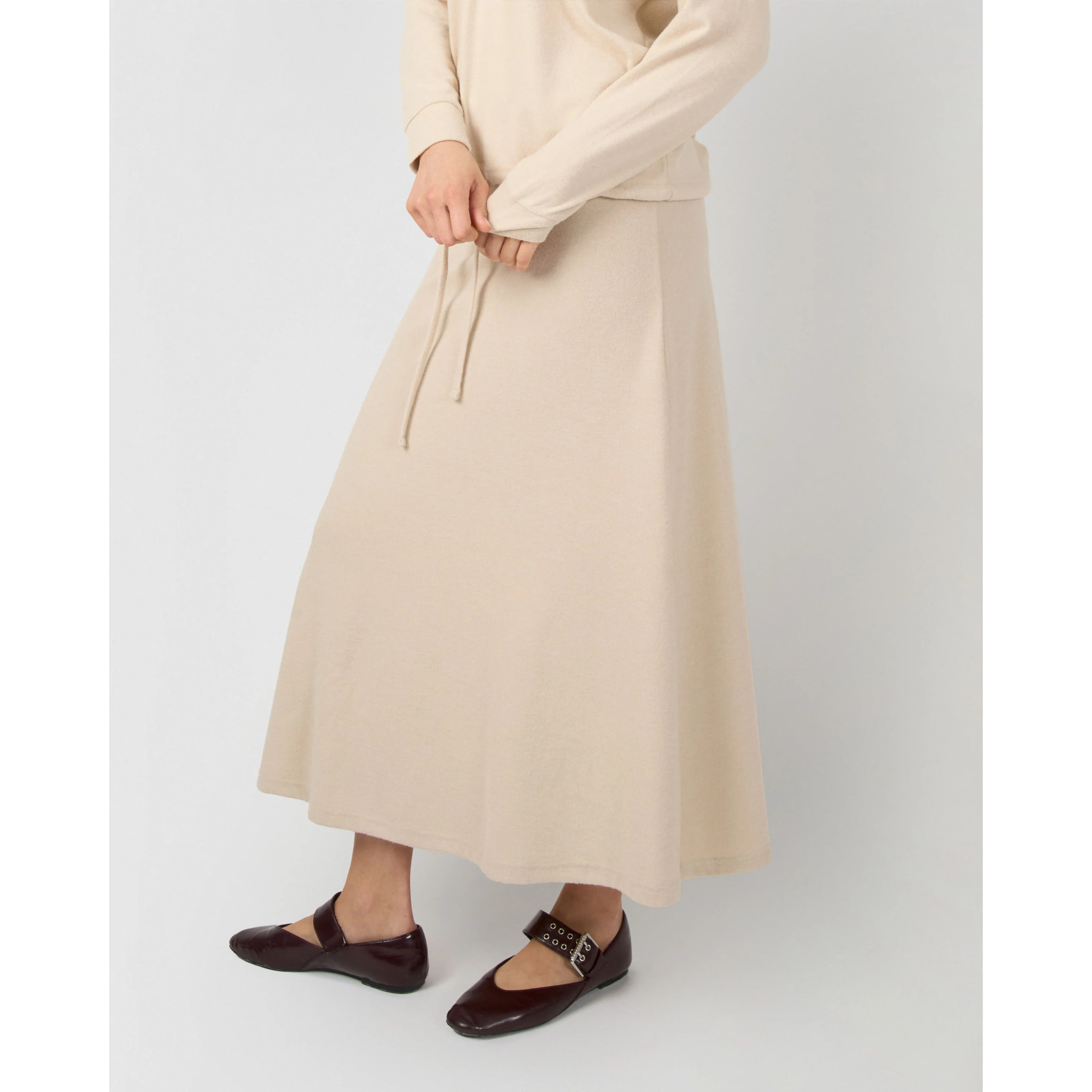 Falda midi viscosa evasé angorina beige