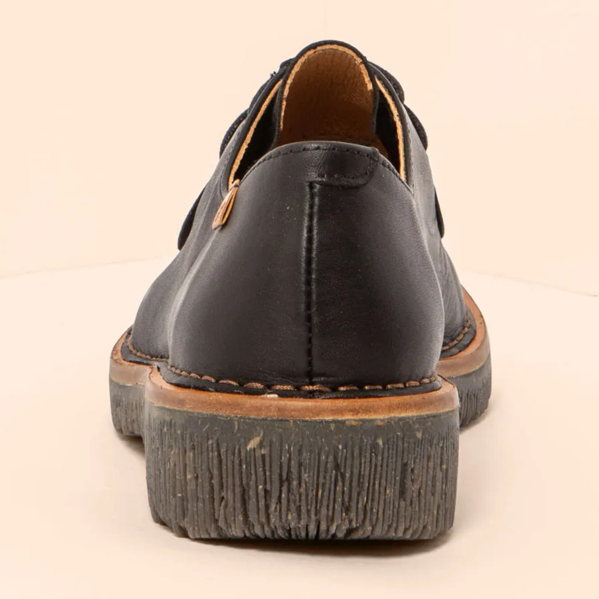 Zapatos N5584 SOFT NAPPA BLACK/ VOLCANO color Black