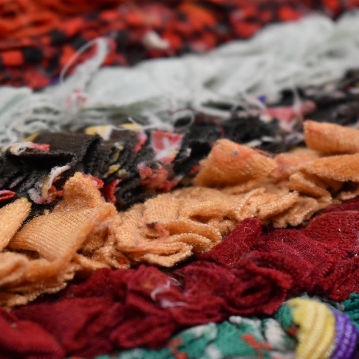 Authentique tapis Berbère Becharouite, entièrement noué main au Maroc