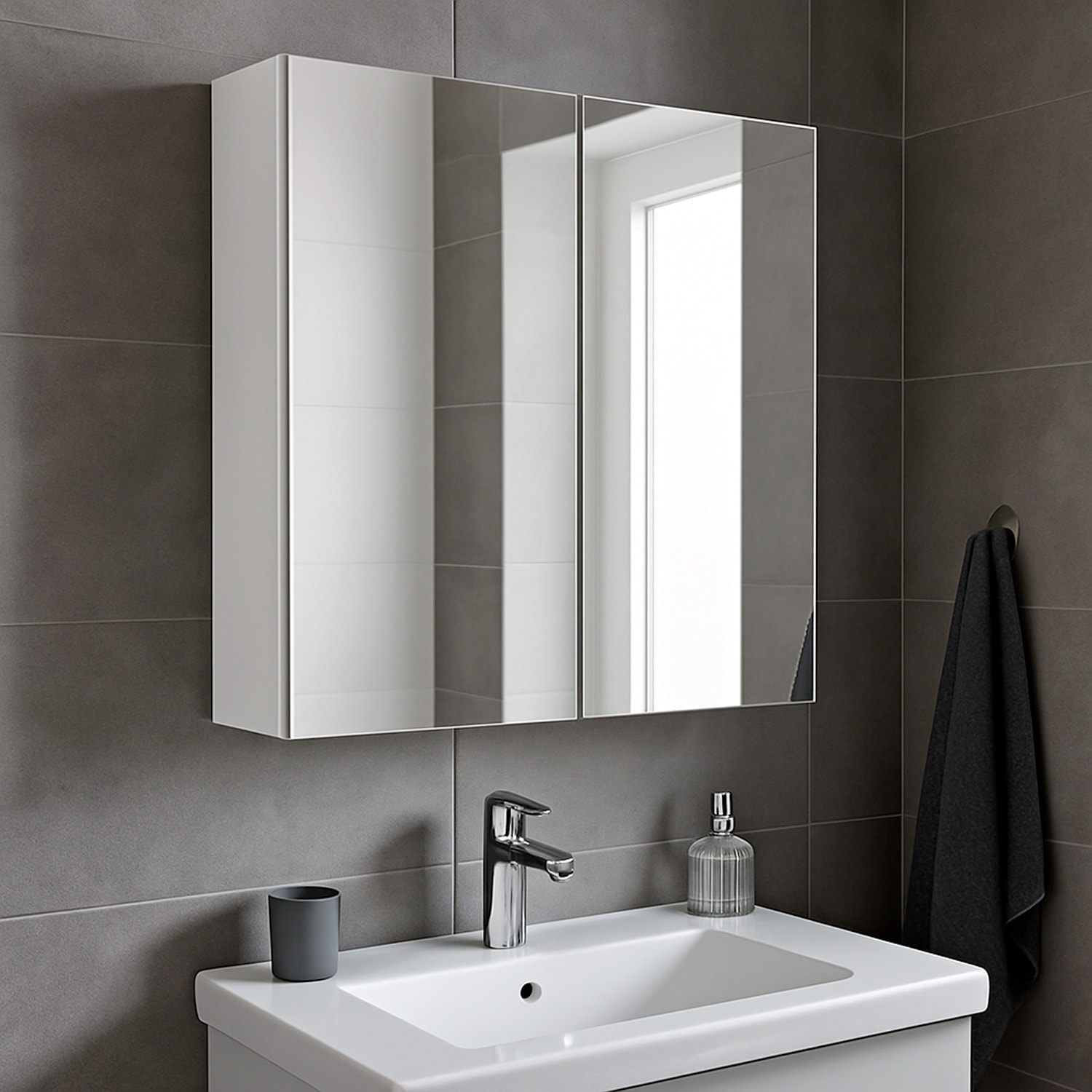 Pensile Bagno Con Specchio A 2 Ante Mobile Sospeso Salvaspazio In Melaminico Con Ripiani Interni Arredo Bagno Moderno Elegante 65 x 60 x 21 Cm Bianco