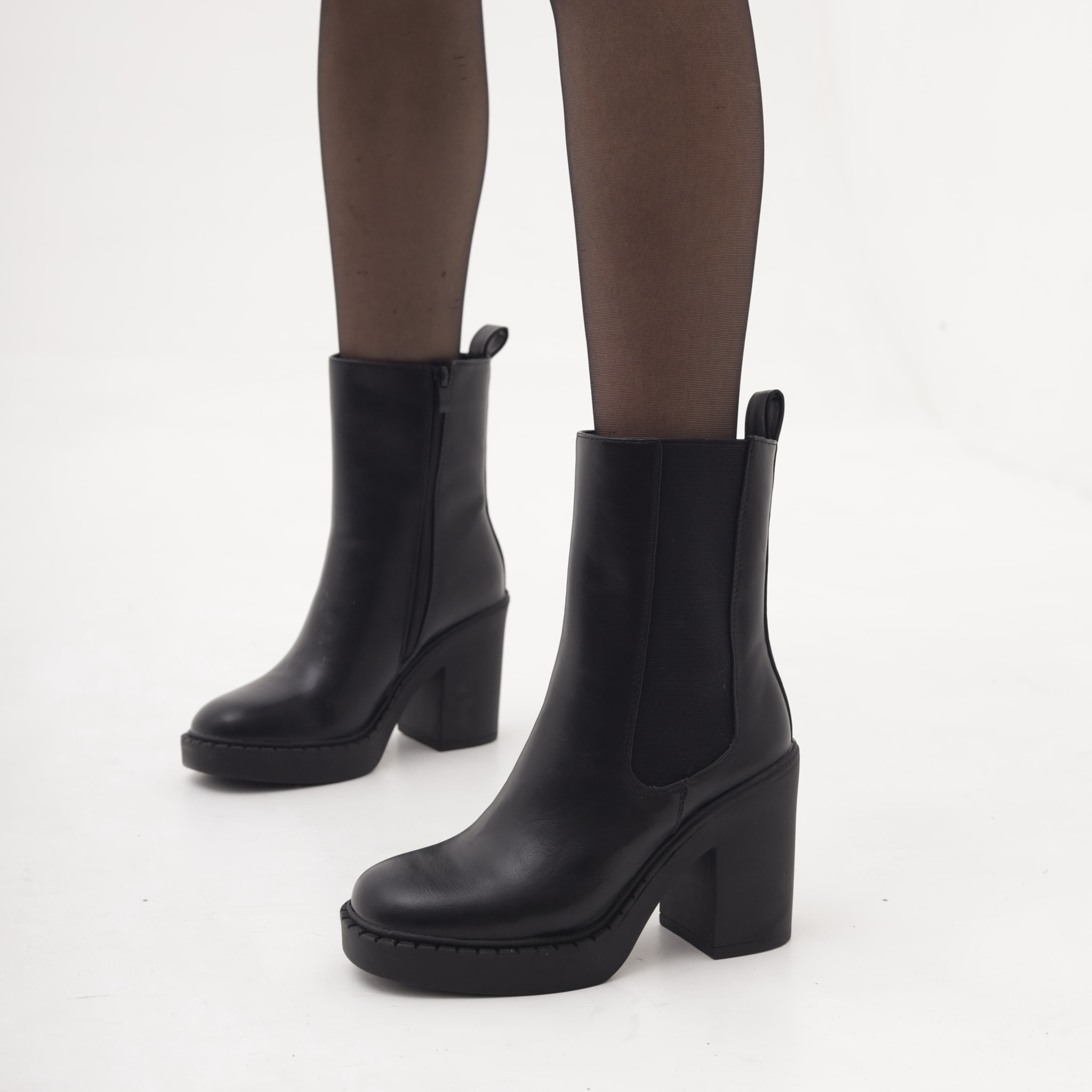 STIVALETTO ELASTICO ZIP TACCO NERO