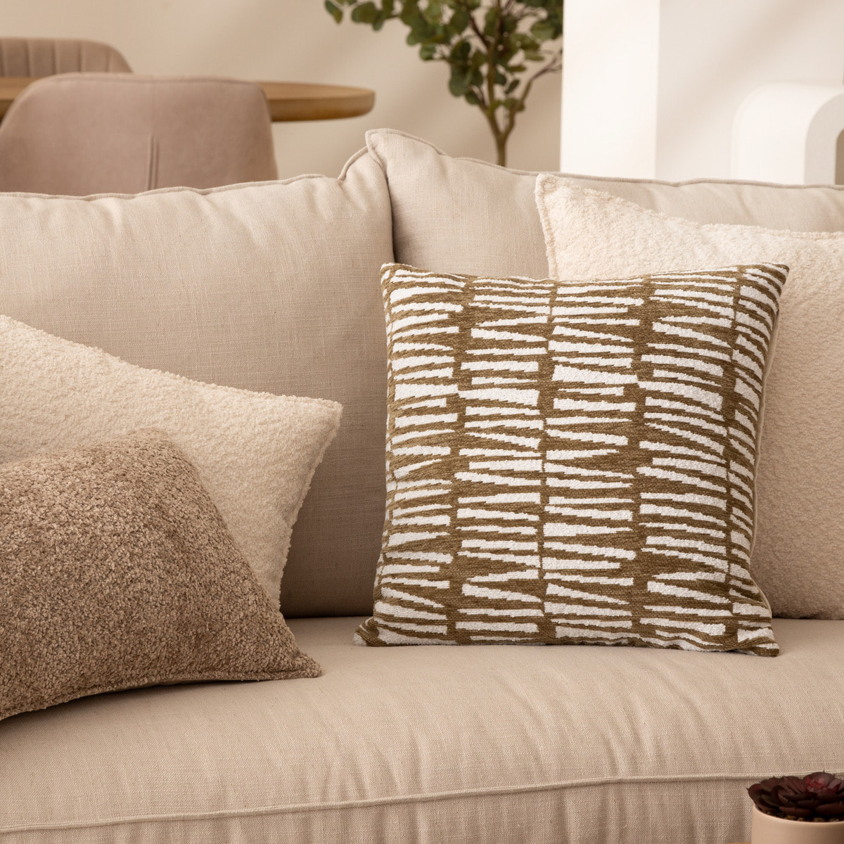 Housse de coussin Jeni chenille vert kaki 40x40cm