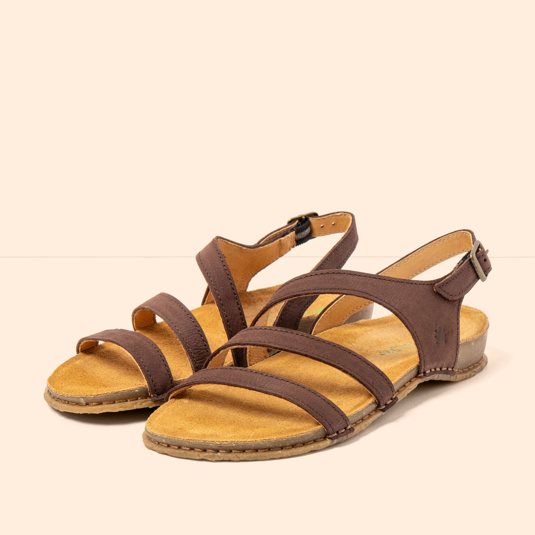 Sandalias N5811 PLEASANT BROWN/PANGLAO color Brown