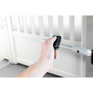 Motorisation de portail à vérin SGS 201 - Livrée avec une télécommande