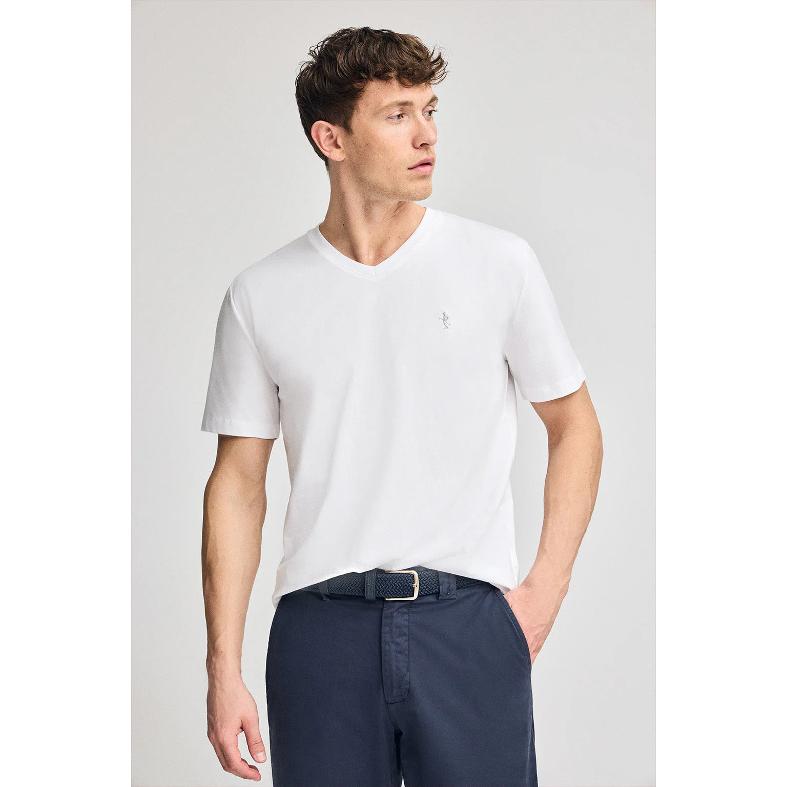 Camiseta blanca de manga corta y cuello de pico con bordado Rigby Best