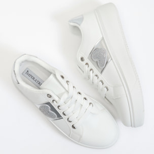 Sneakers in simil pelle con dettaglio strass